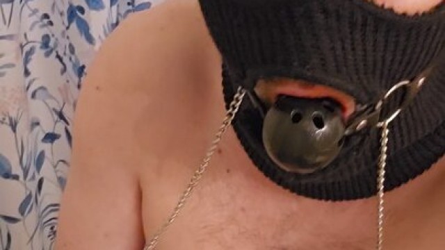 sub blixx faggot sucking ball gag with nipple clamps